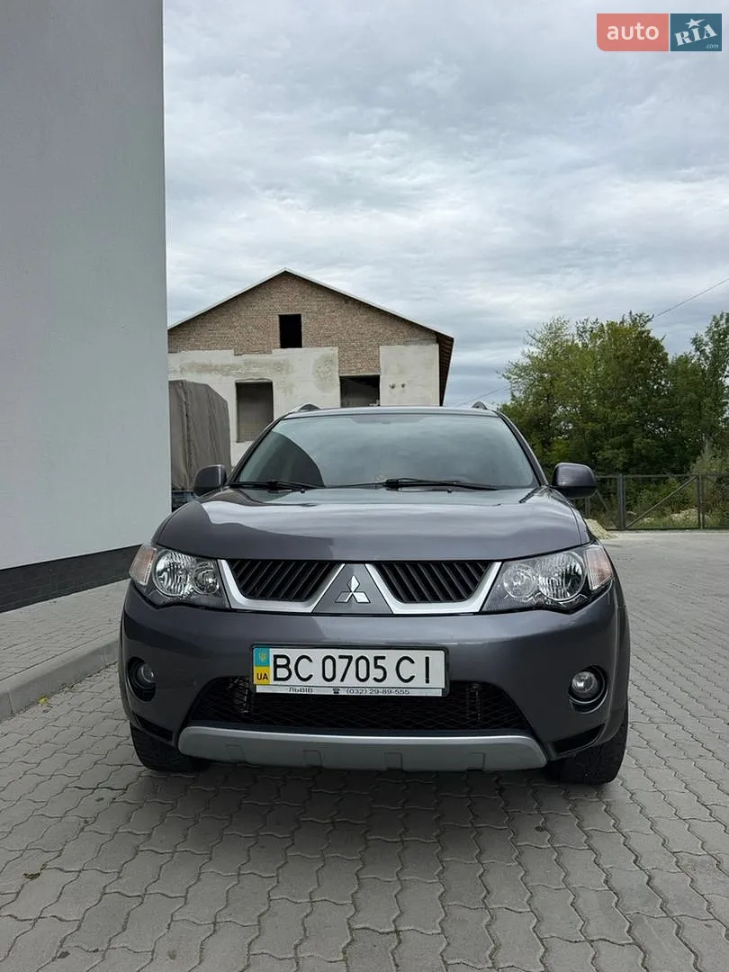 Mitsubishi Outlander XL, 2008