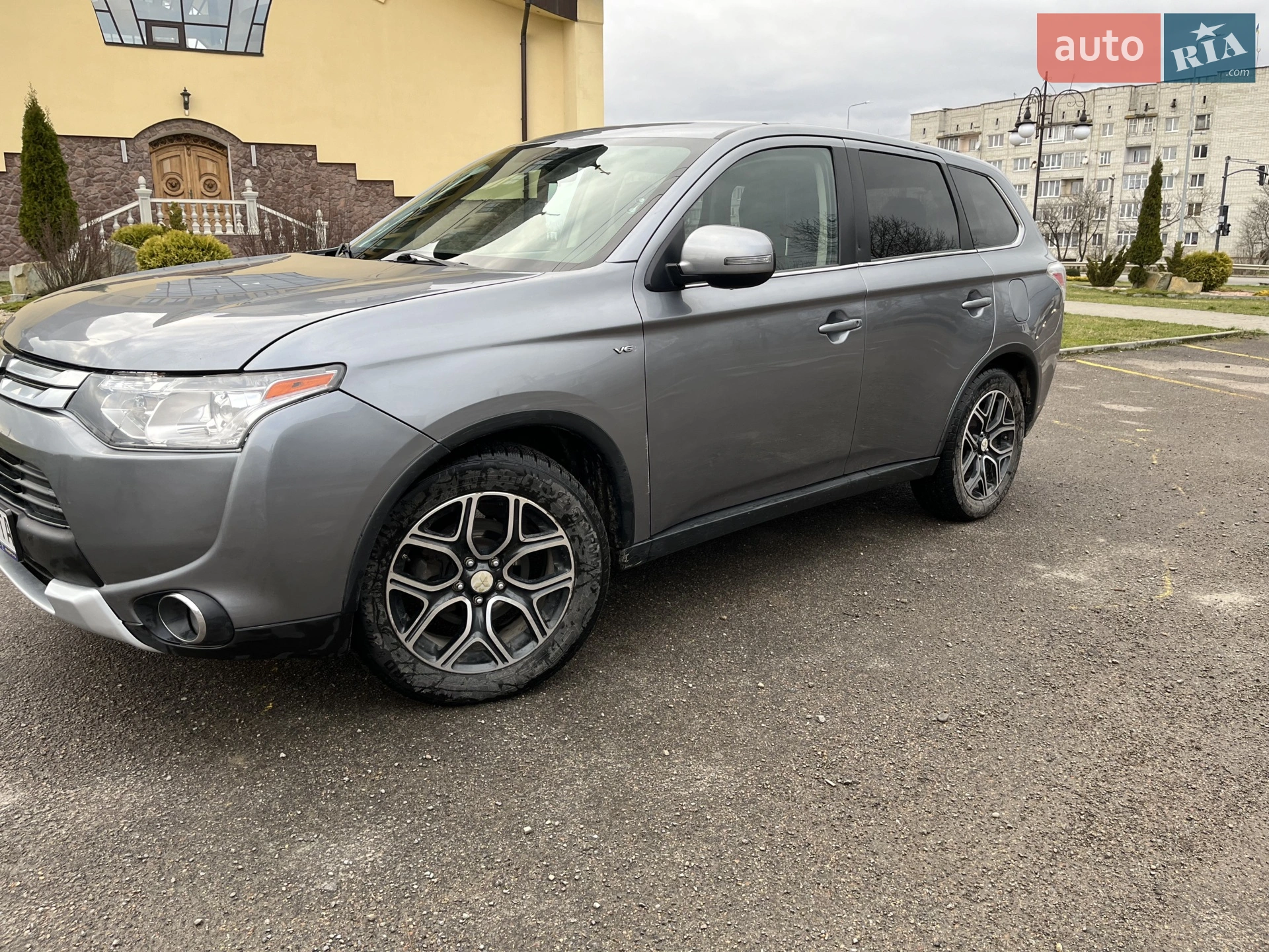 Mitsubishi Outlander, 2014