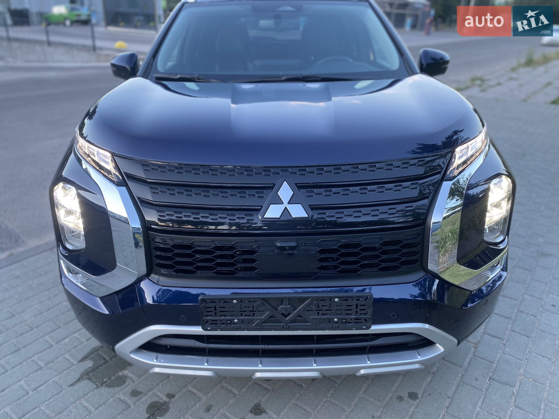 Mitsubishi Outlander, 2022