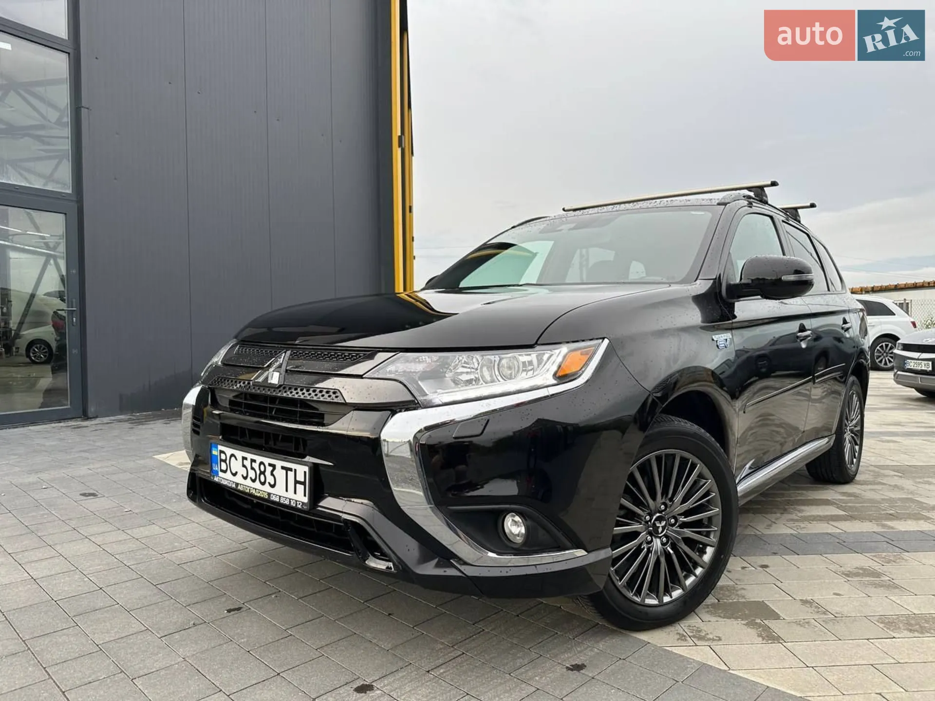 Mitsubishi Outlander, 2020