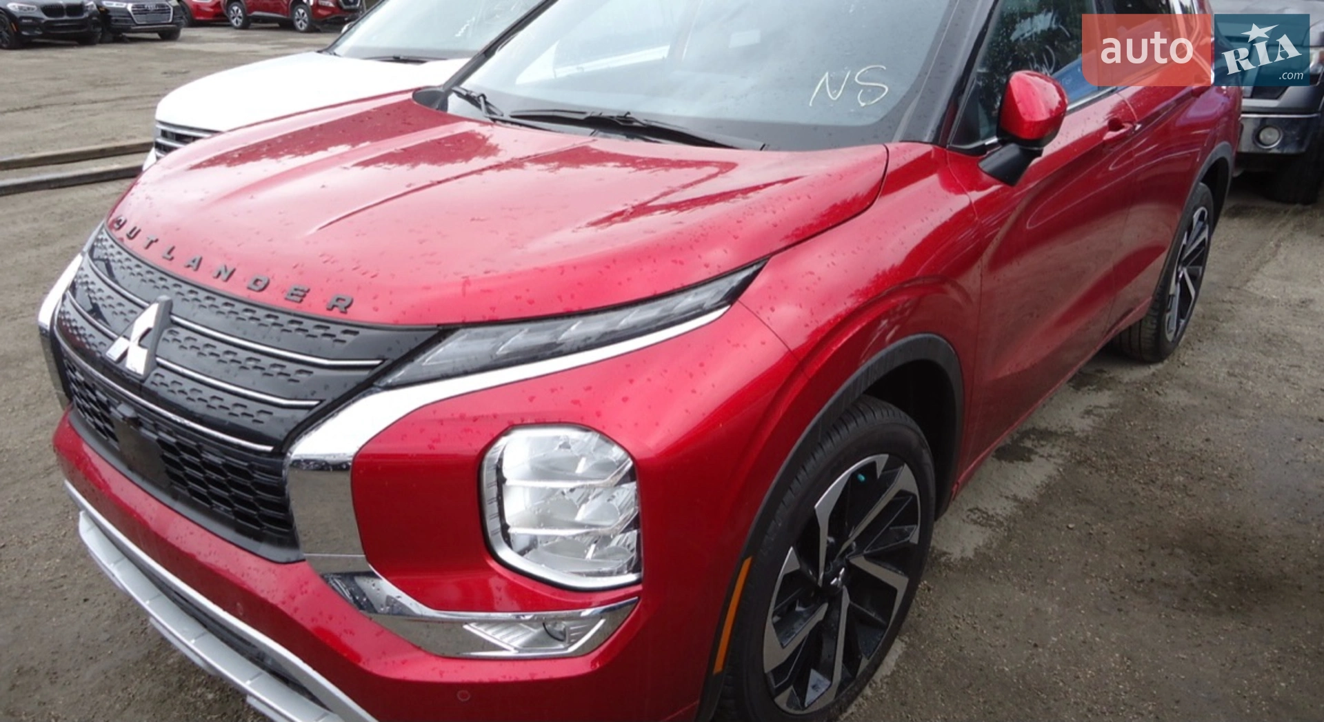 Mitsubishi Outlander, 2024