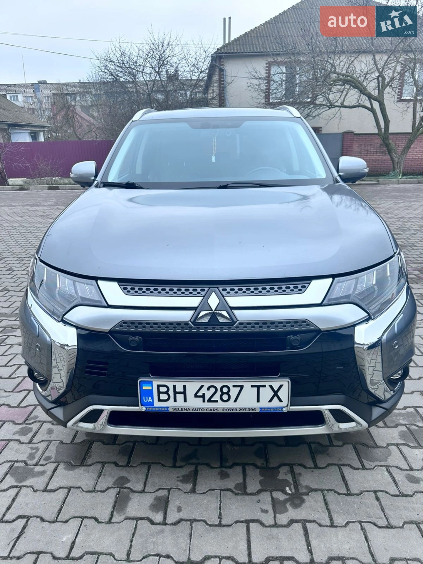 Mitsubishi Outlander, 2020