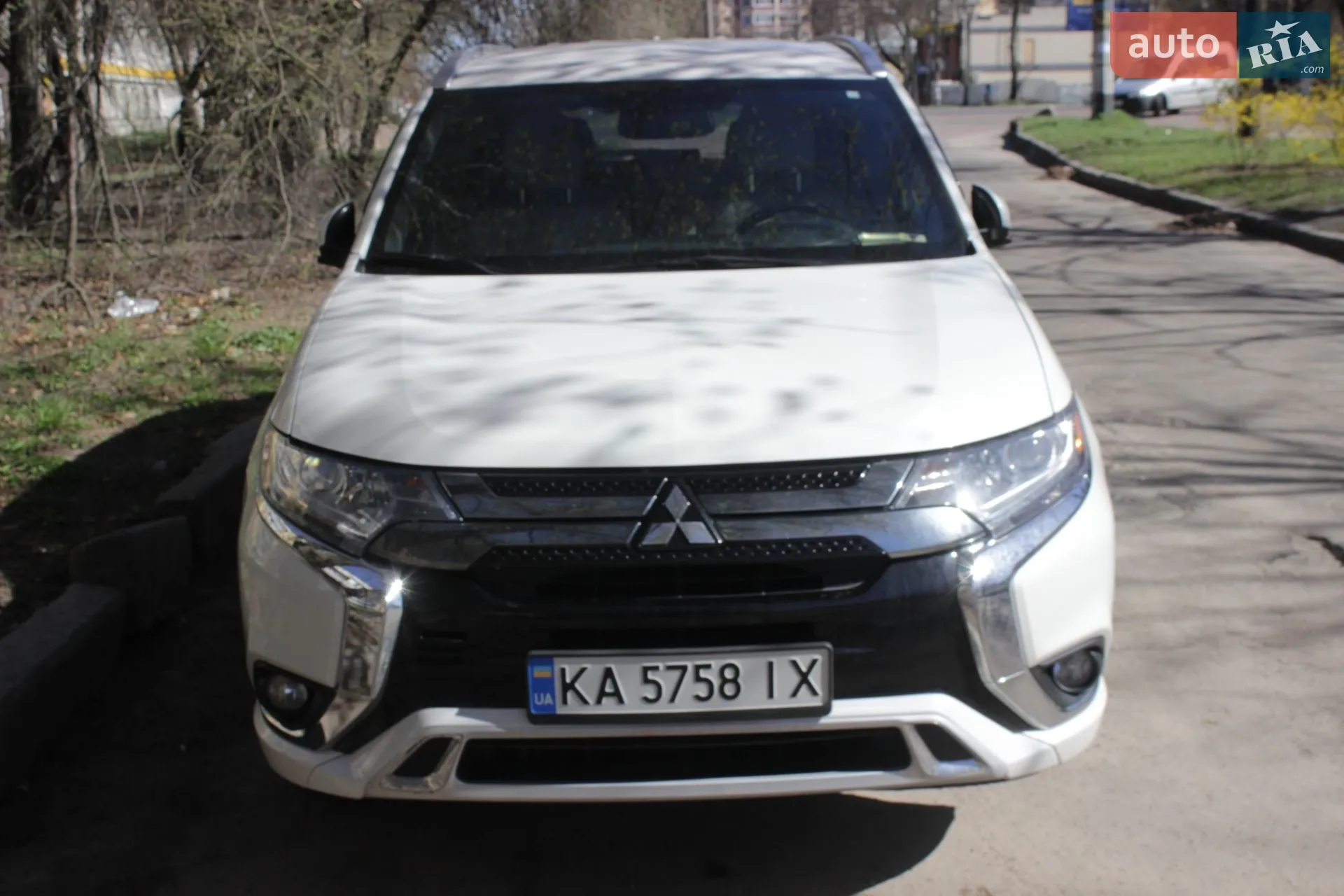 Mitsubishi Outlander, 2019