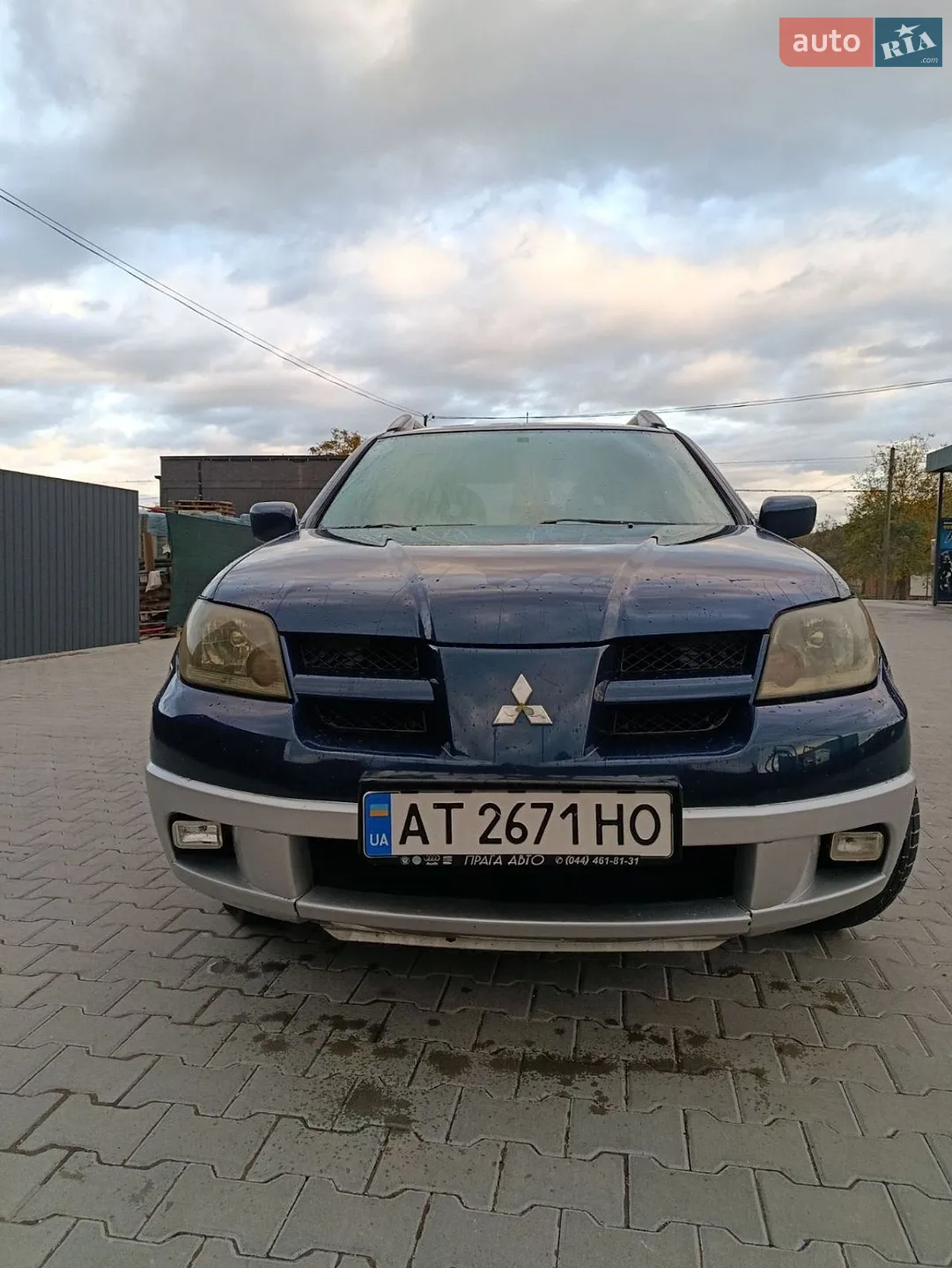 Mitsubishi Outlander, 2004