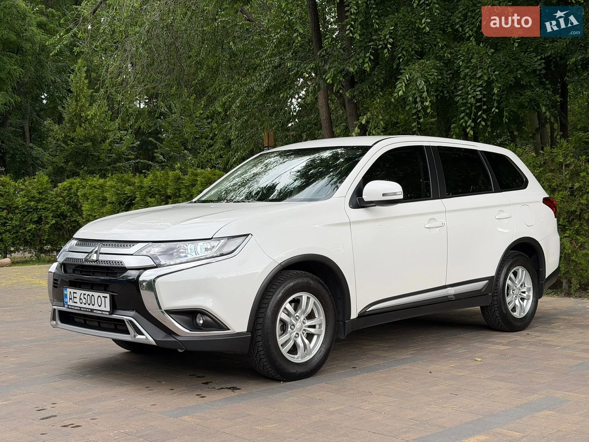Mitsubishi Outlander, 2021