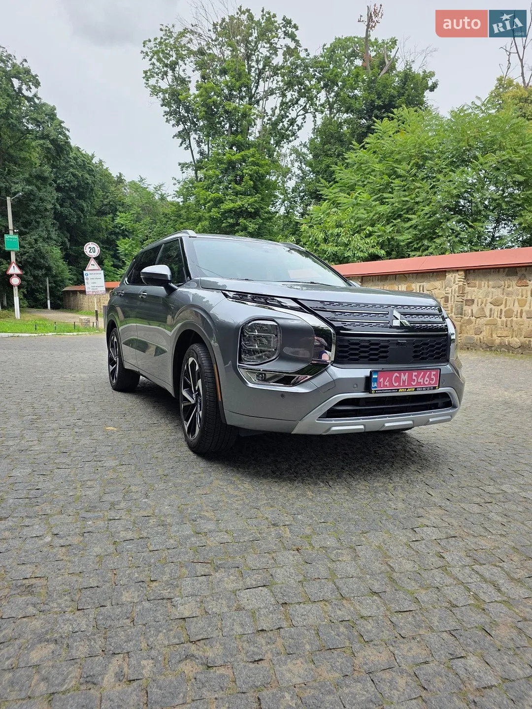 Mitsubishi Outlander, 2022