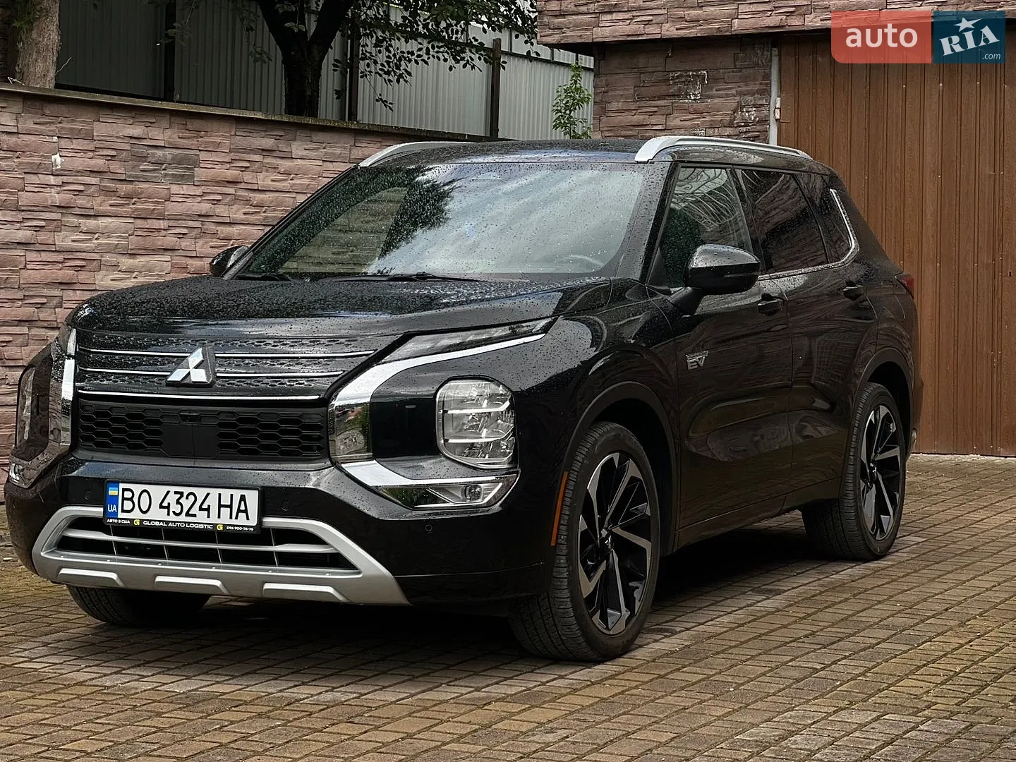 Mitsubishi Outlander, 2023