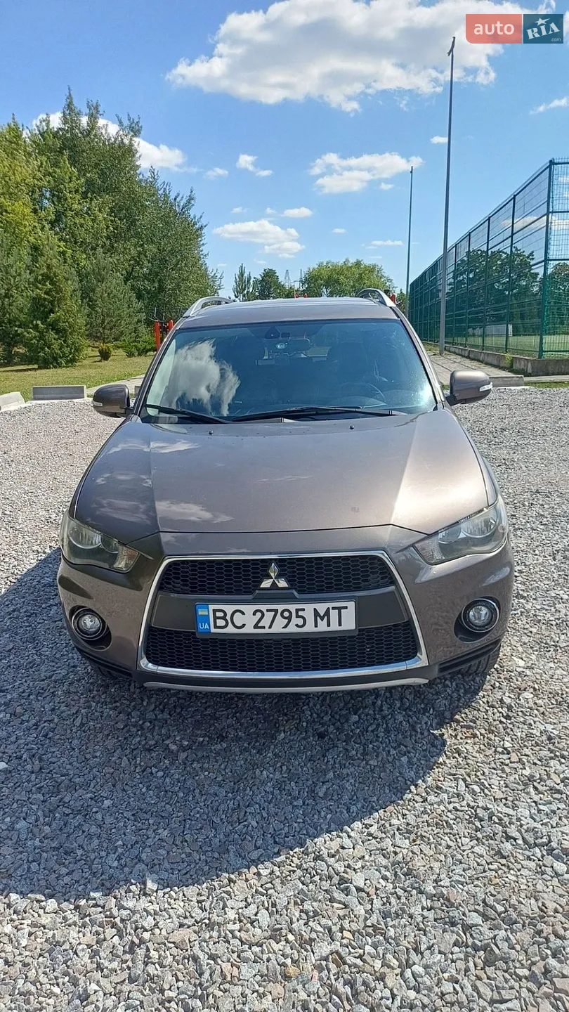 Mitsubishi Outlander, 2010