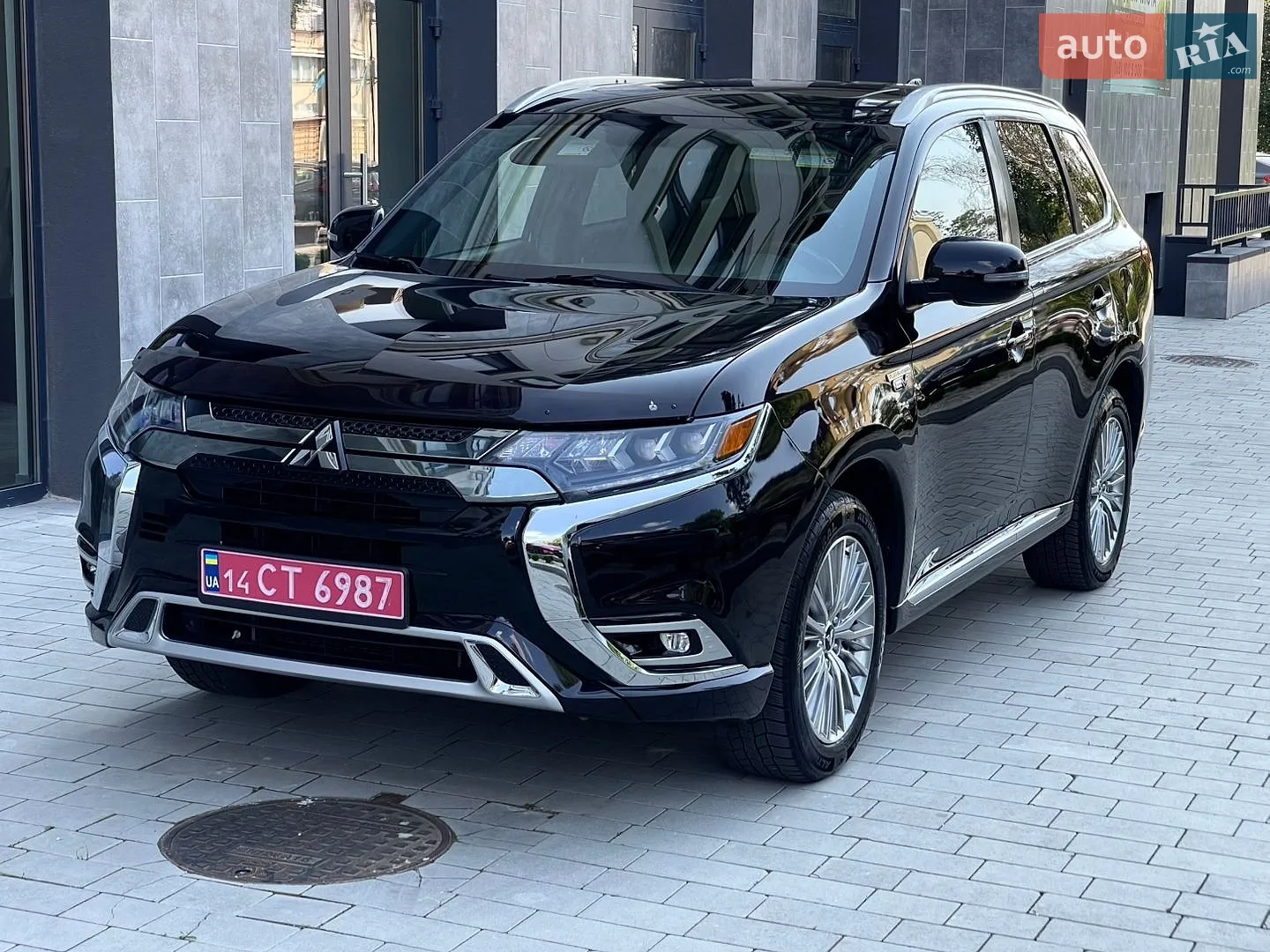 Mitsubishi Outlander, 2020