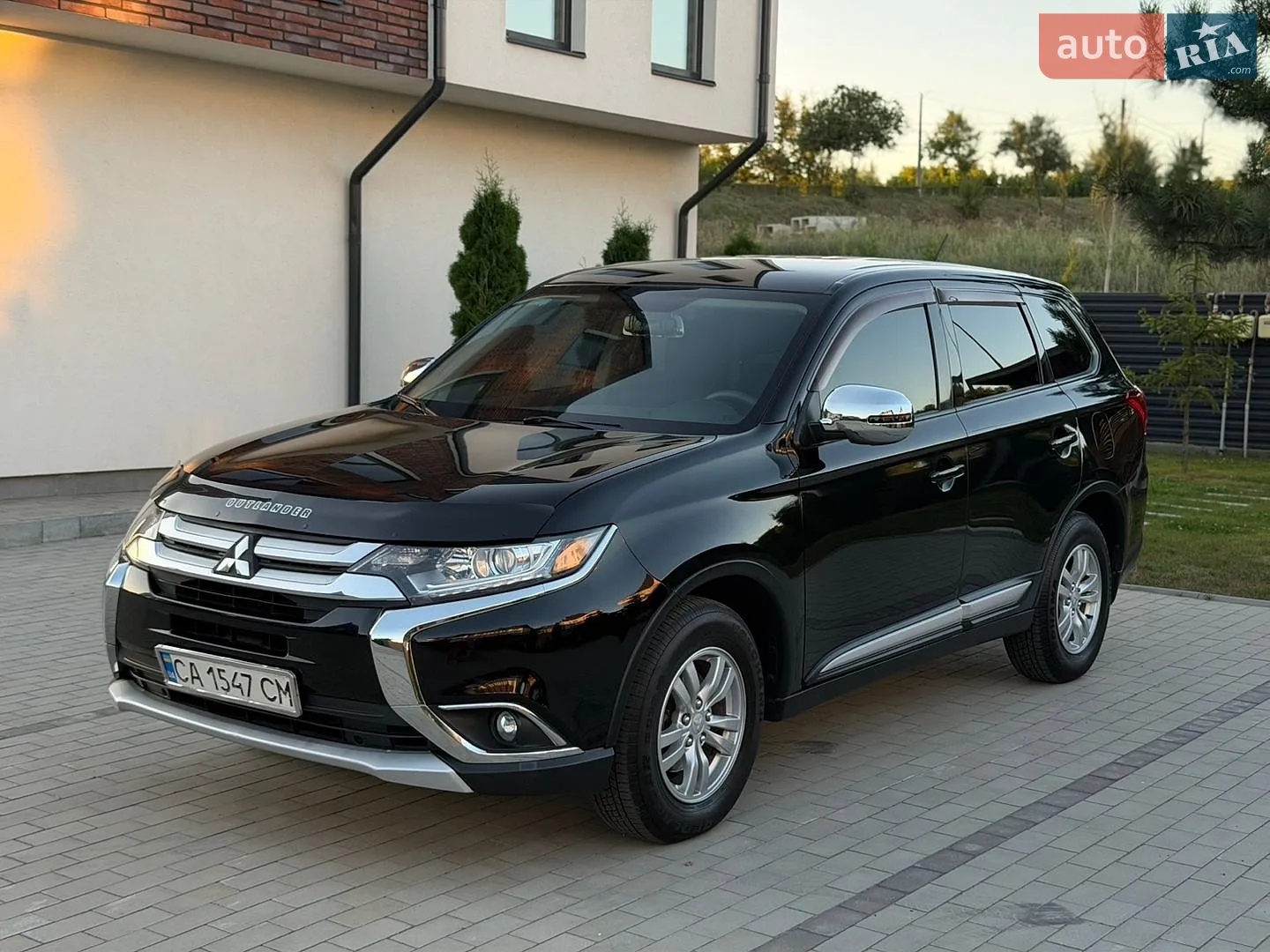 Mitsubishi Outlander, 2015
