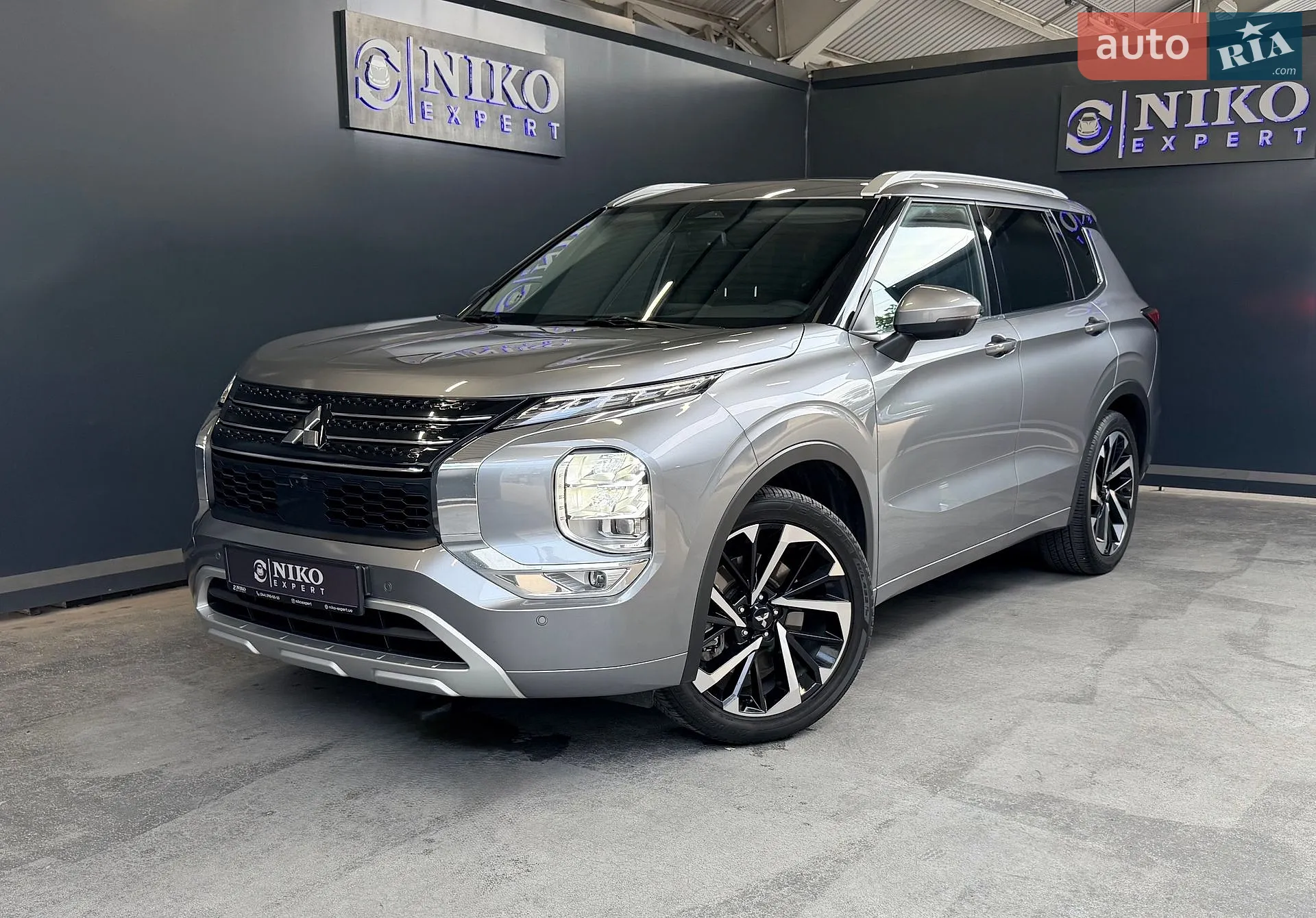 Mitsubishi Outlander, 2023