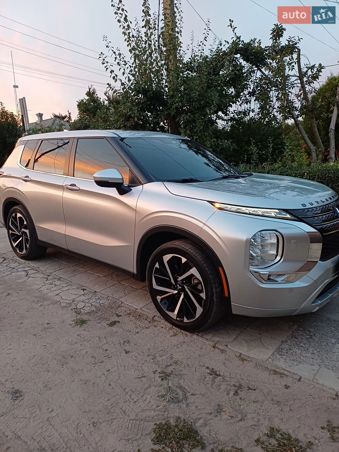 Mitsubishi Outlander, 2024