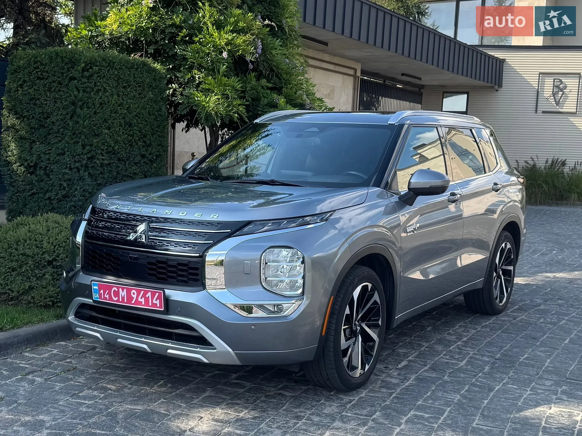 Mitsubishi Outlander, 2023