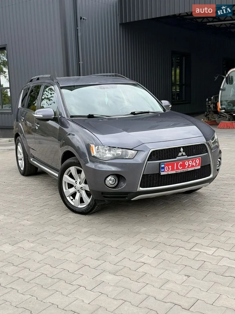 Mitsubishi Outlander, 2011