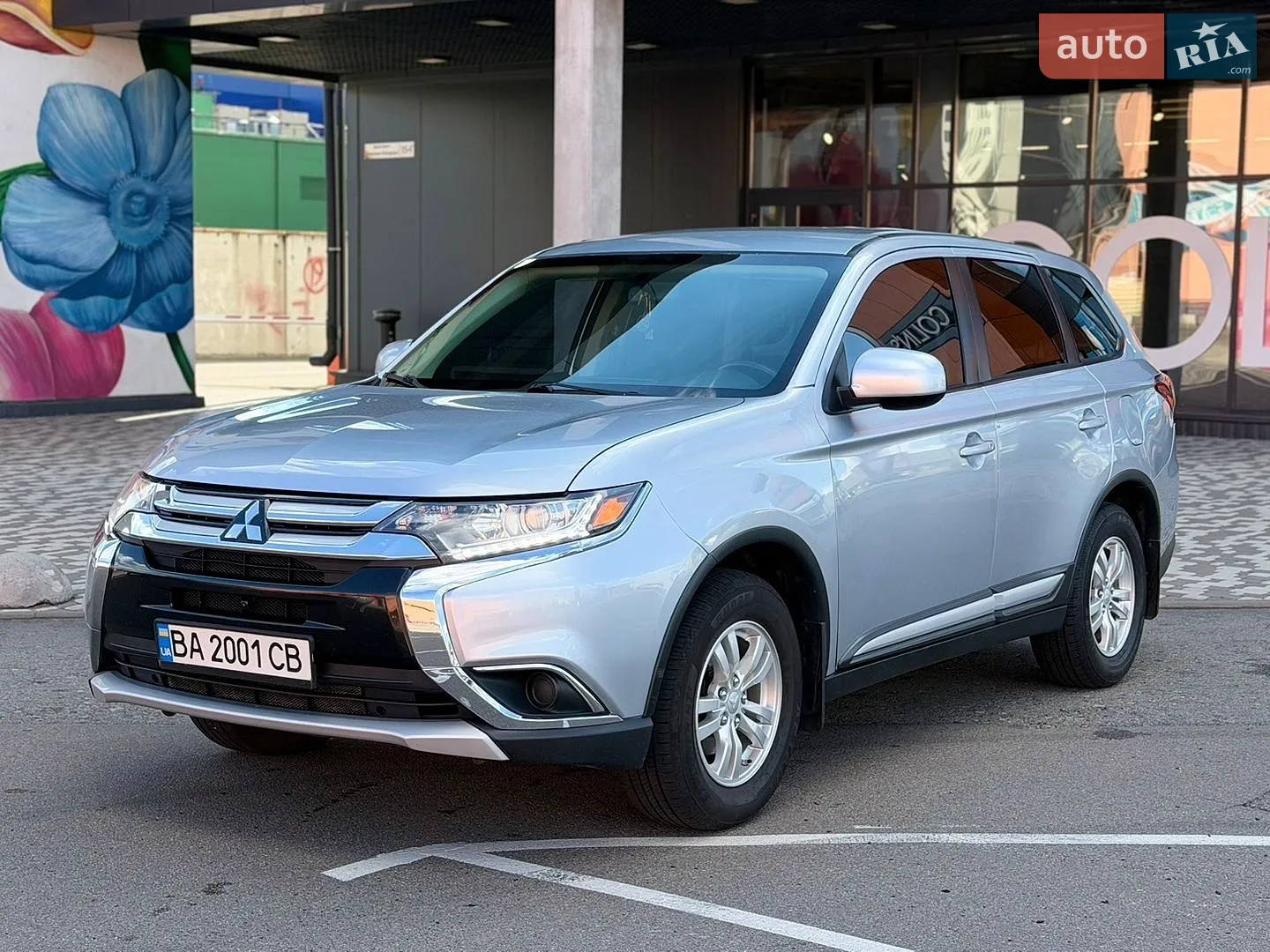 Mitsubishi Outlander, 2015