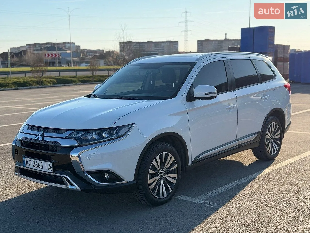 Mitsubishi Outlander, 2023