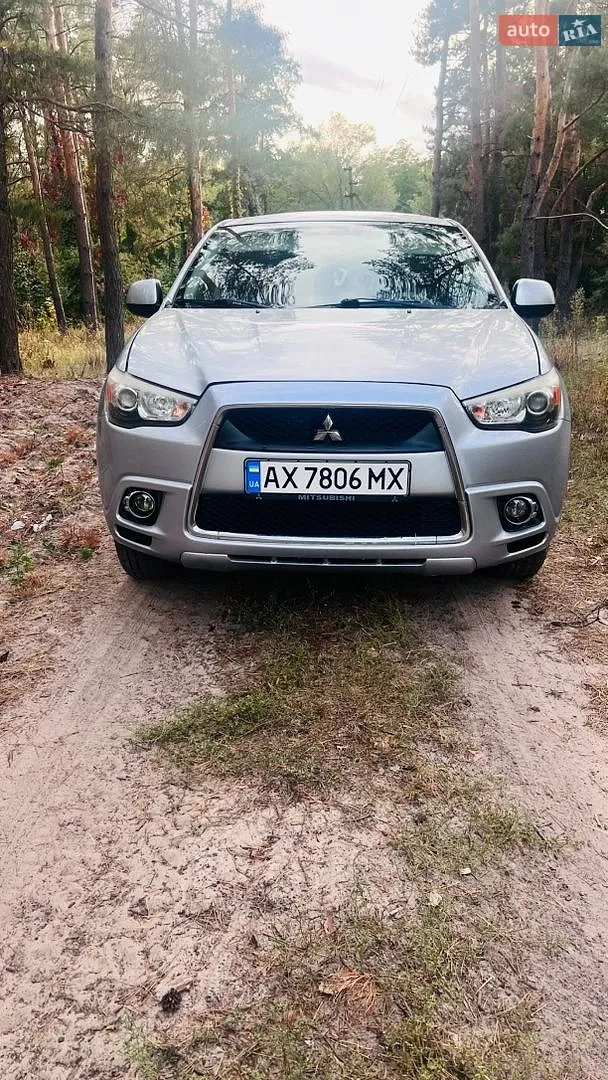 Mitsubishi Outlander, 2011