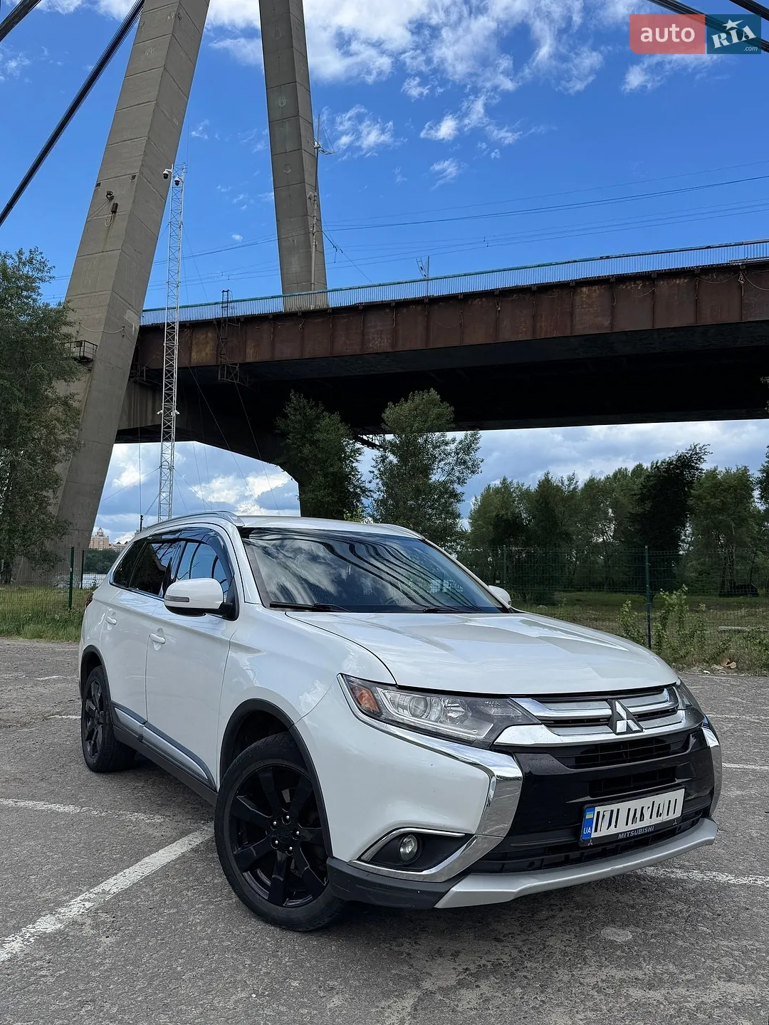 Mitsubishi Outlander, 2016