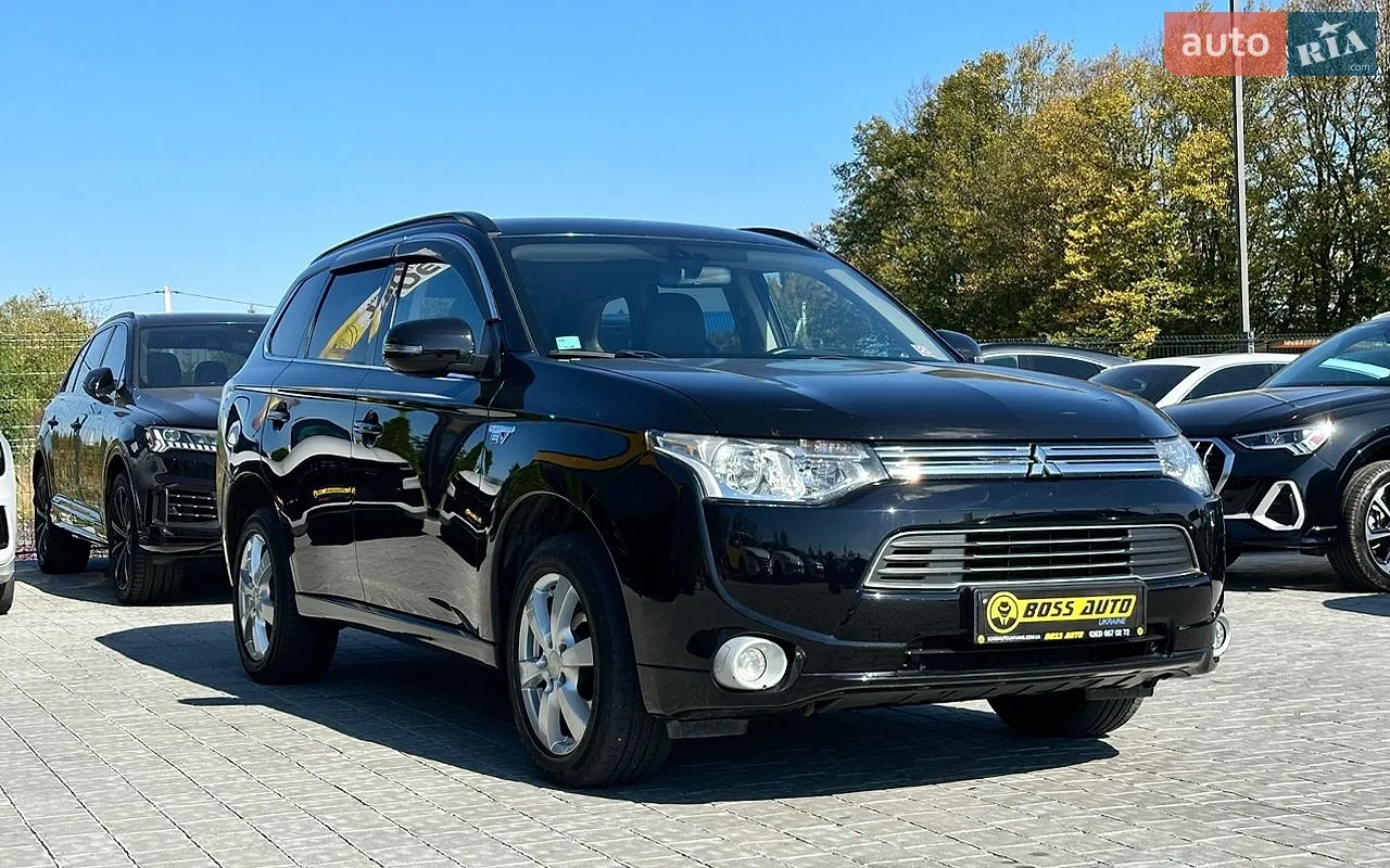 Mitsubishi Outlander, 2014