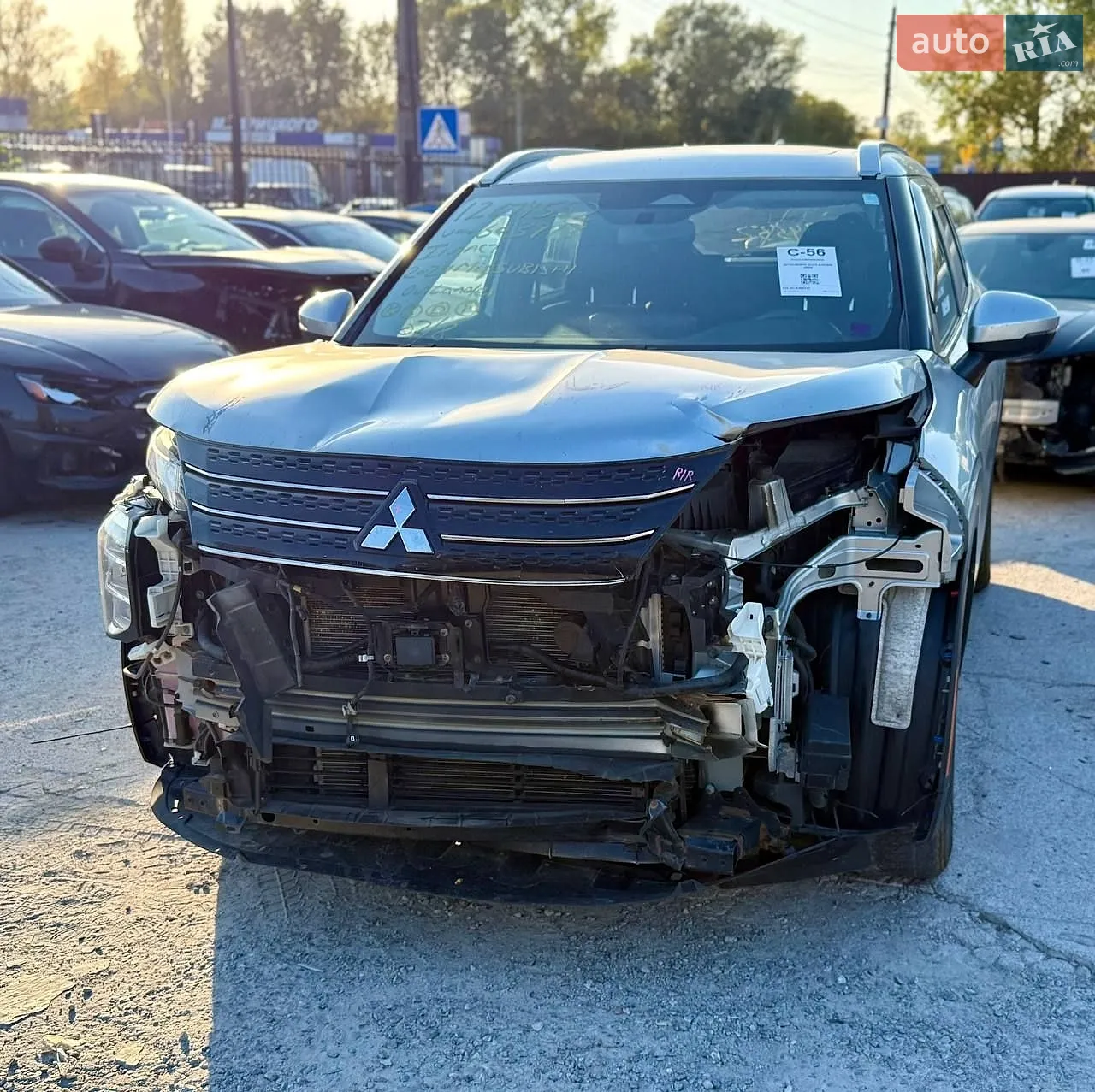 Mitsubishi Outlander, 2023