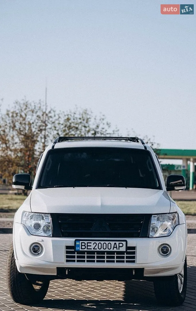 Mitsubishi Pajero Wagon 2013 — 1