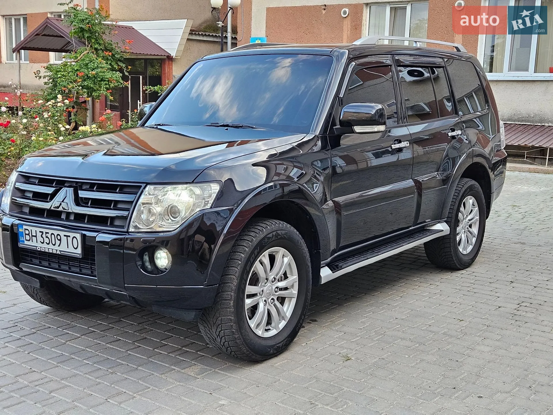 Mitsubishi Pajero Wagon, 2009