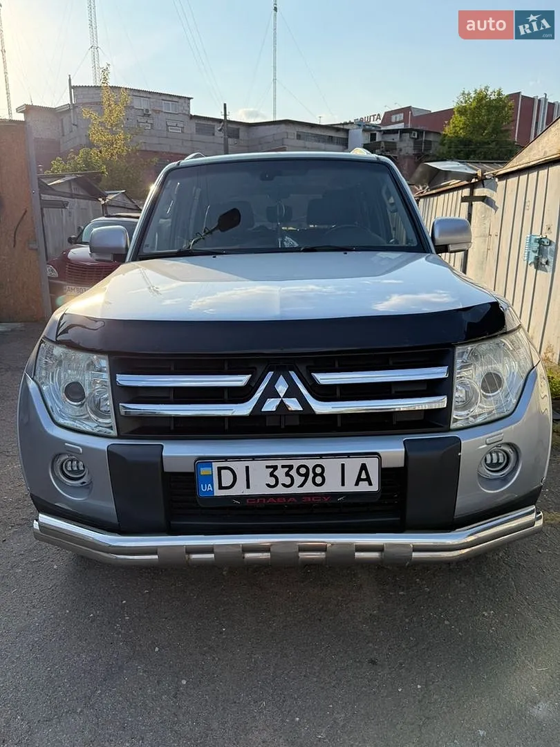 Mitsubishi Pajero Wagon, 2008