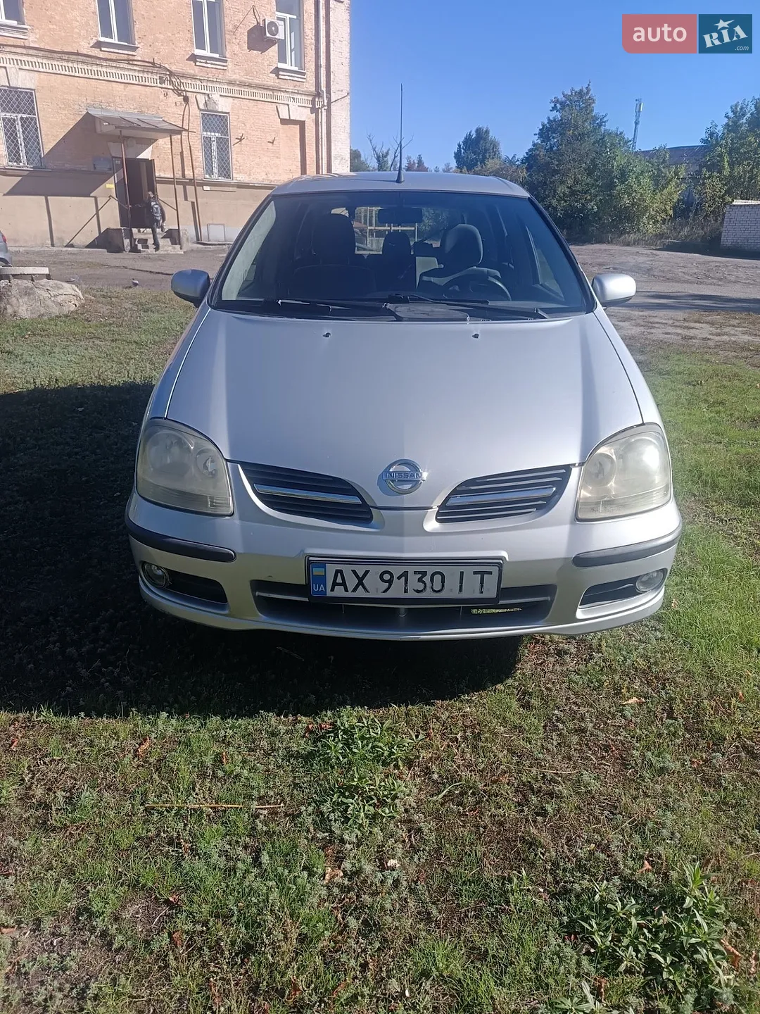 Nissan Almera Tino, 2003