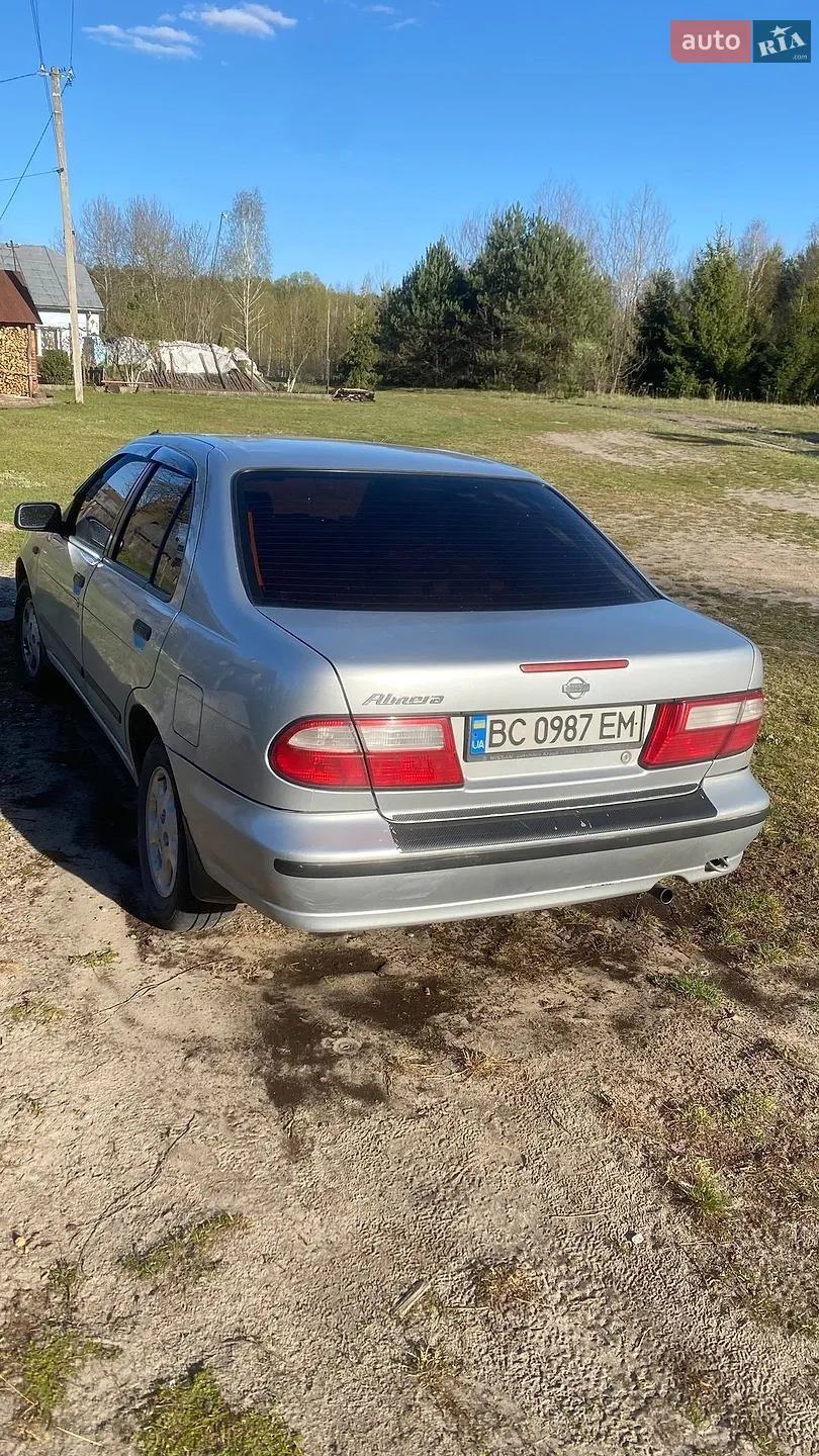 Nissan Almera, 1999