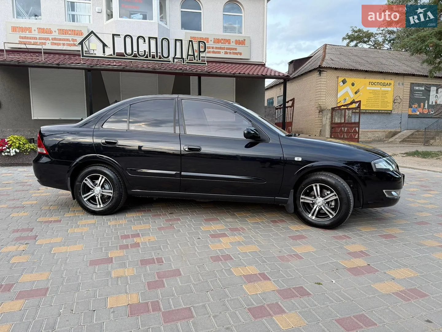 Nissan Almera, 2011