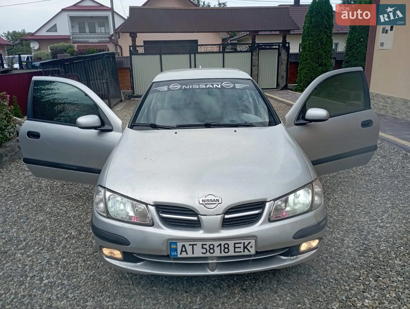 Nissan Almera, 2001