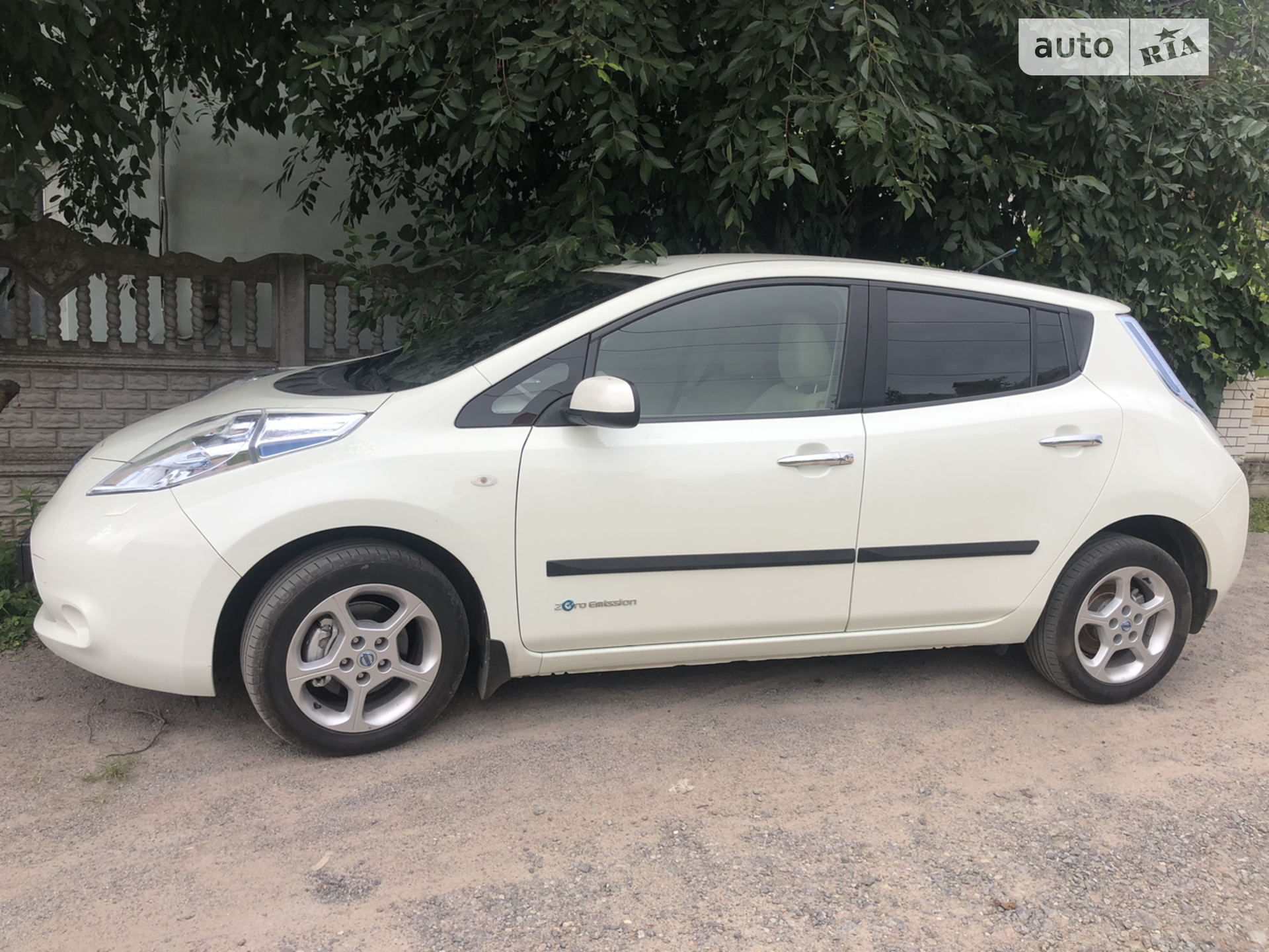 Nissan Leaf, 2012