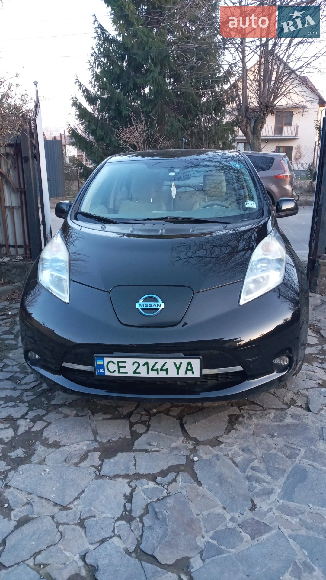 Nissan Leaf, 2011