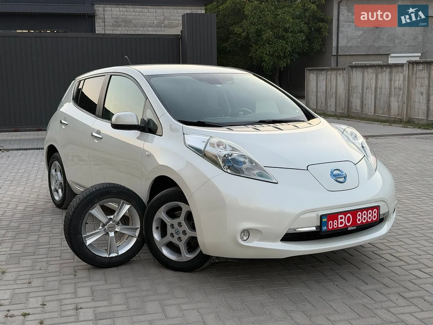 Nissan Leaf, 2013