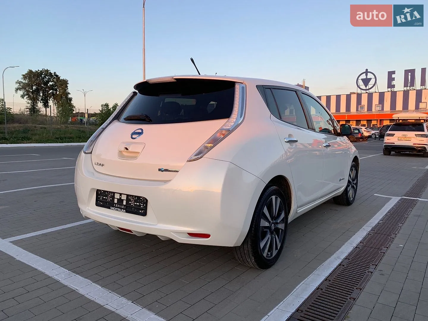 Nissan Leaf, 2014