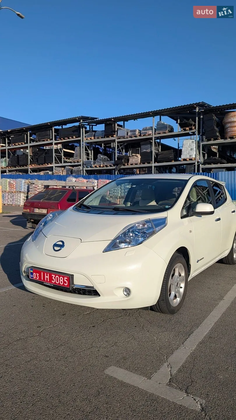 Nissan Leaf, 2012