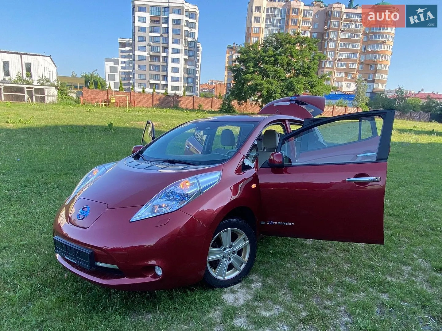 Nissan Leaf, 2012