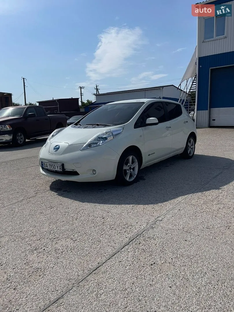 Nissan Leaf, 2012