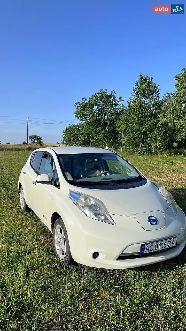 Nissan Leaf, 2012