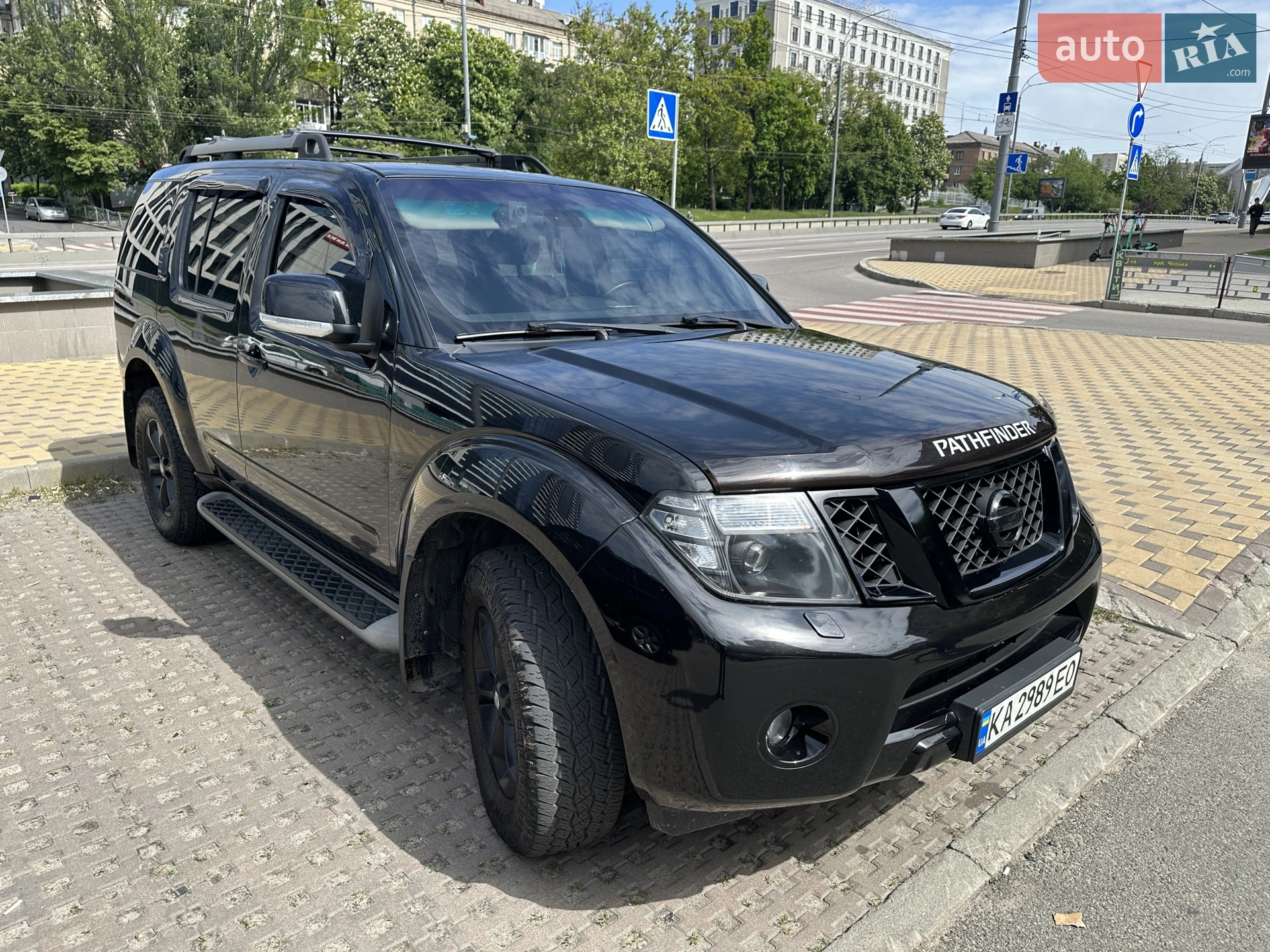 Nissan Pathfinder, 2011