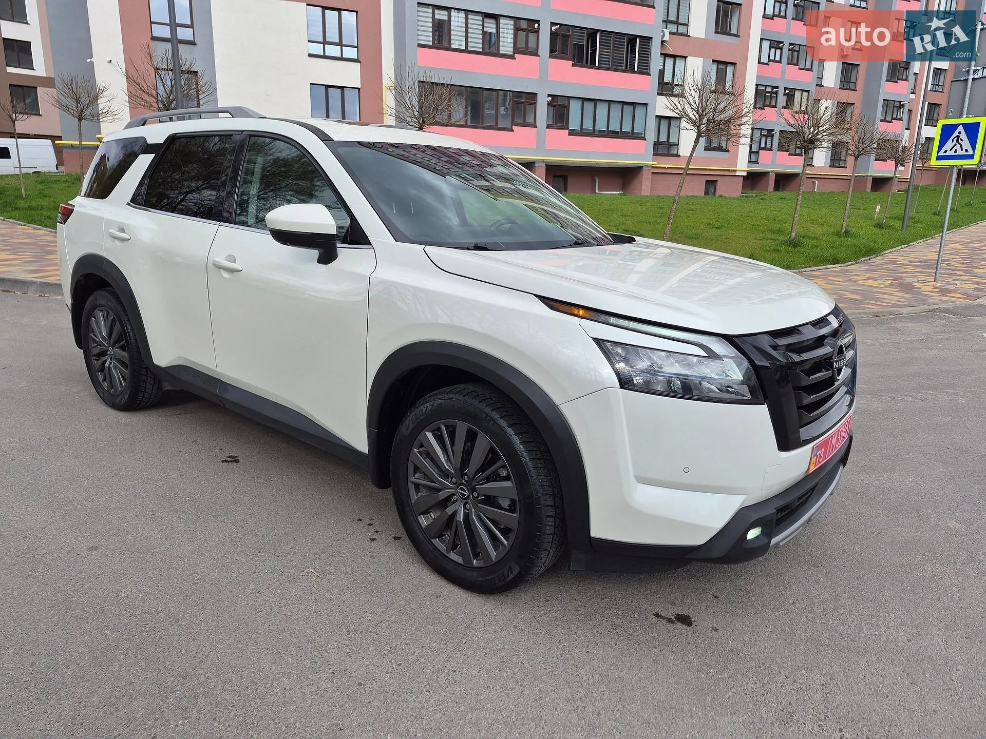 Nissan Pathfinder 2022 — 1