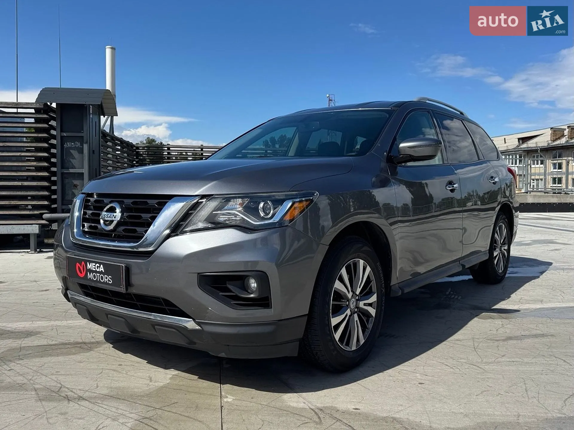 Nissan Pathfinder, 2016