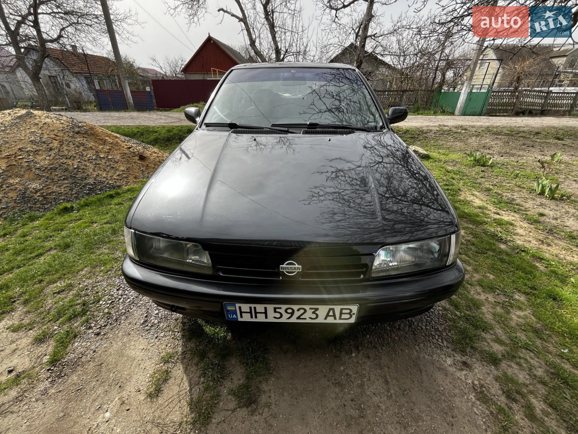 Nissan Primera, 1992