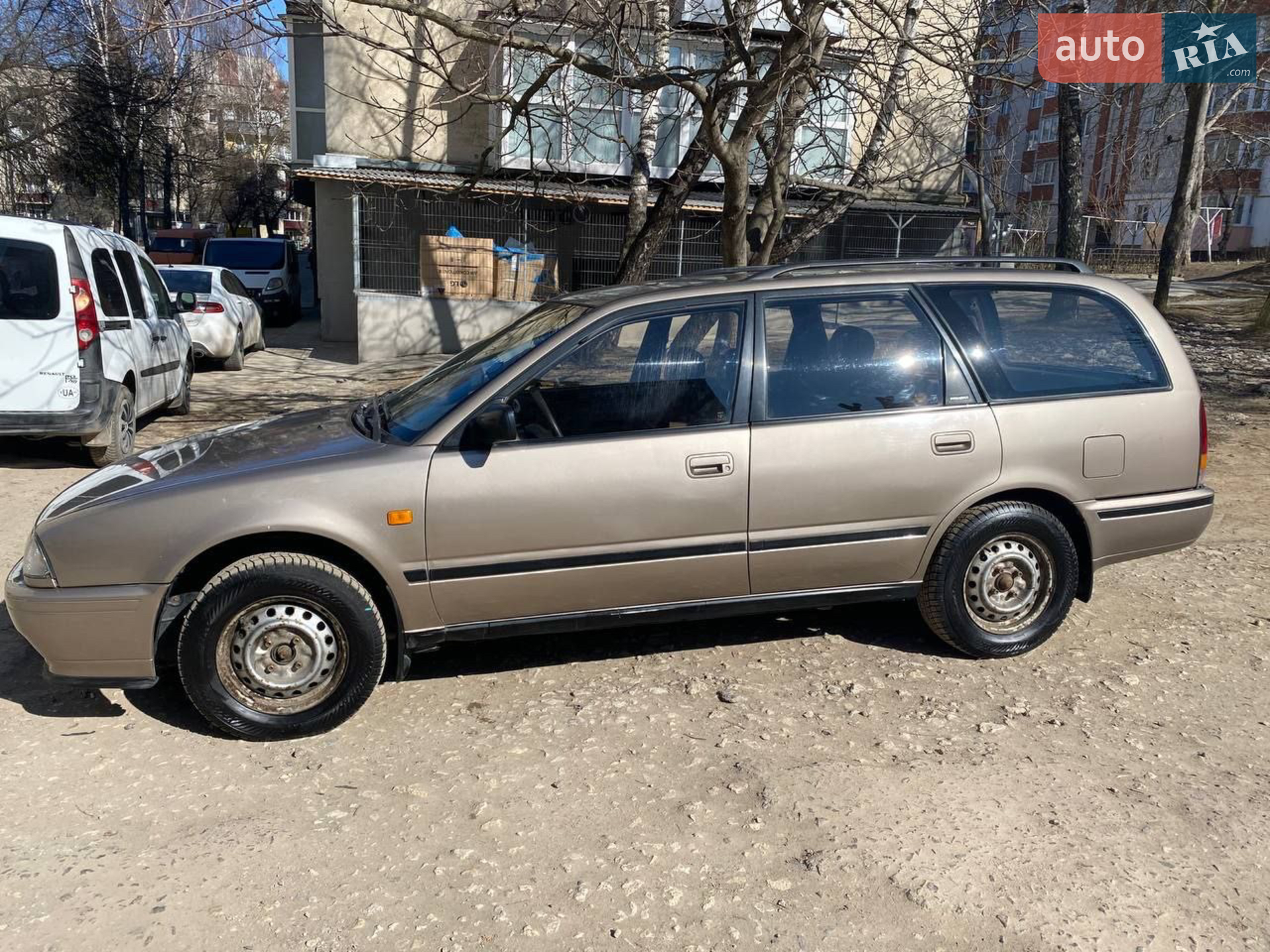 Nissan Primera, 1991