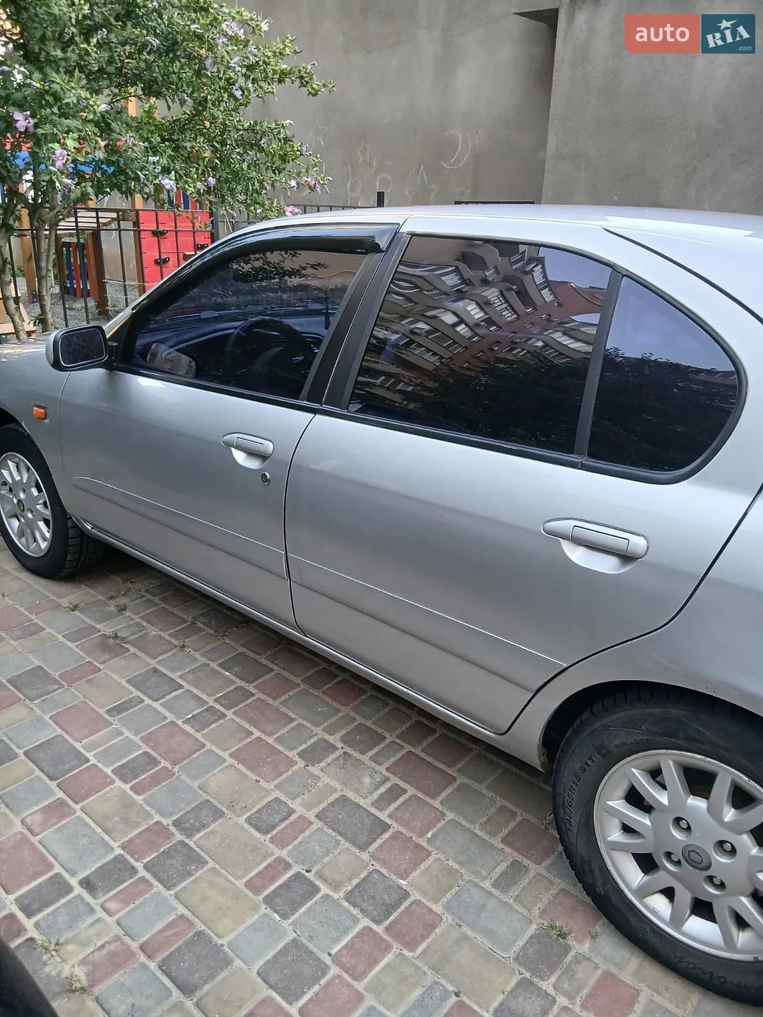 Nissan Primera, 1999