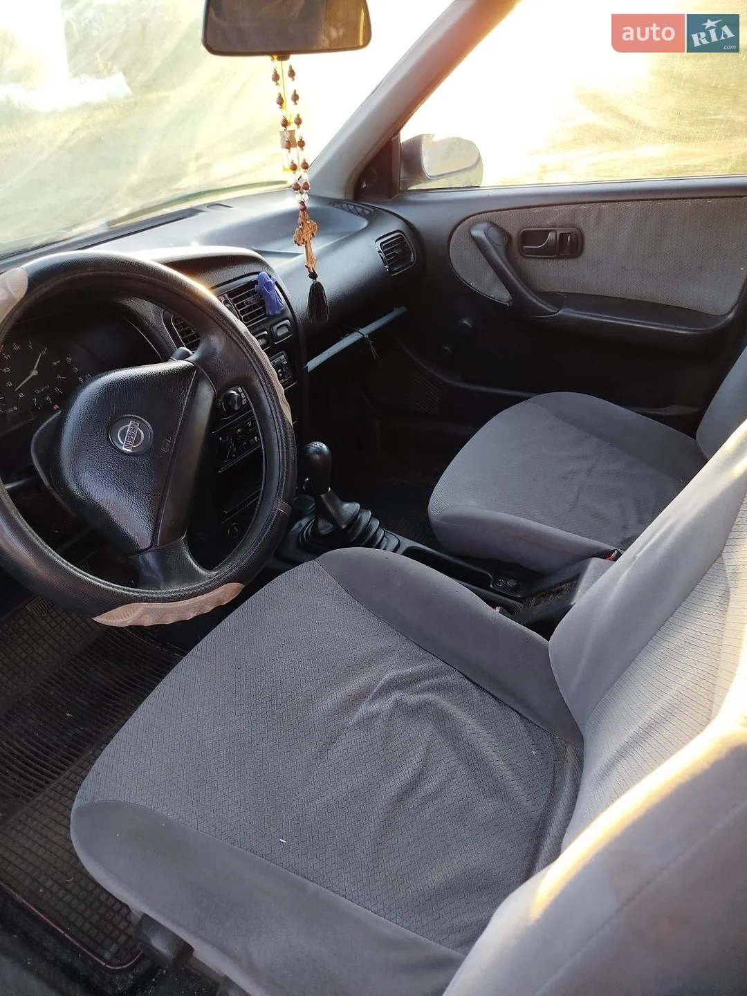 Nissan Primera, 1992