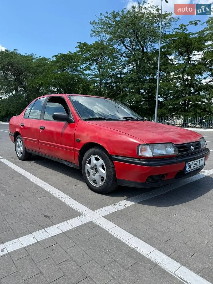 Nissan Primera, 1992