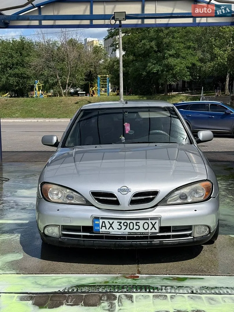Nissan Primera, 2001