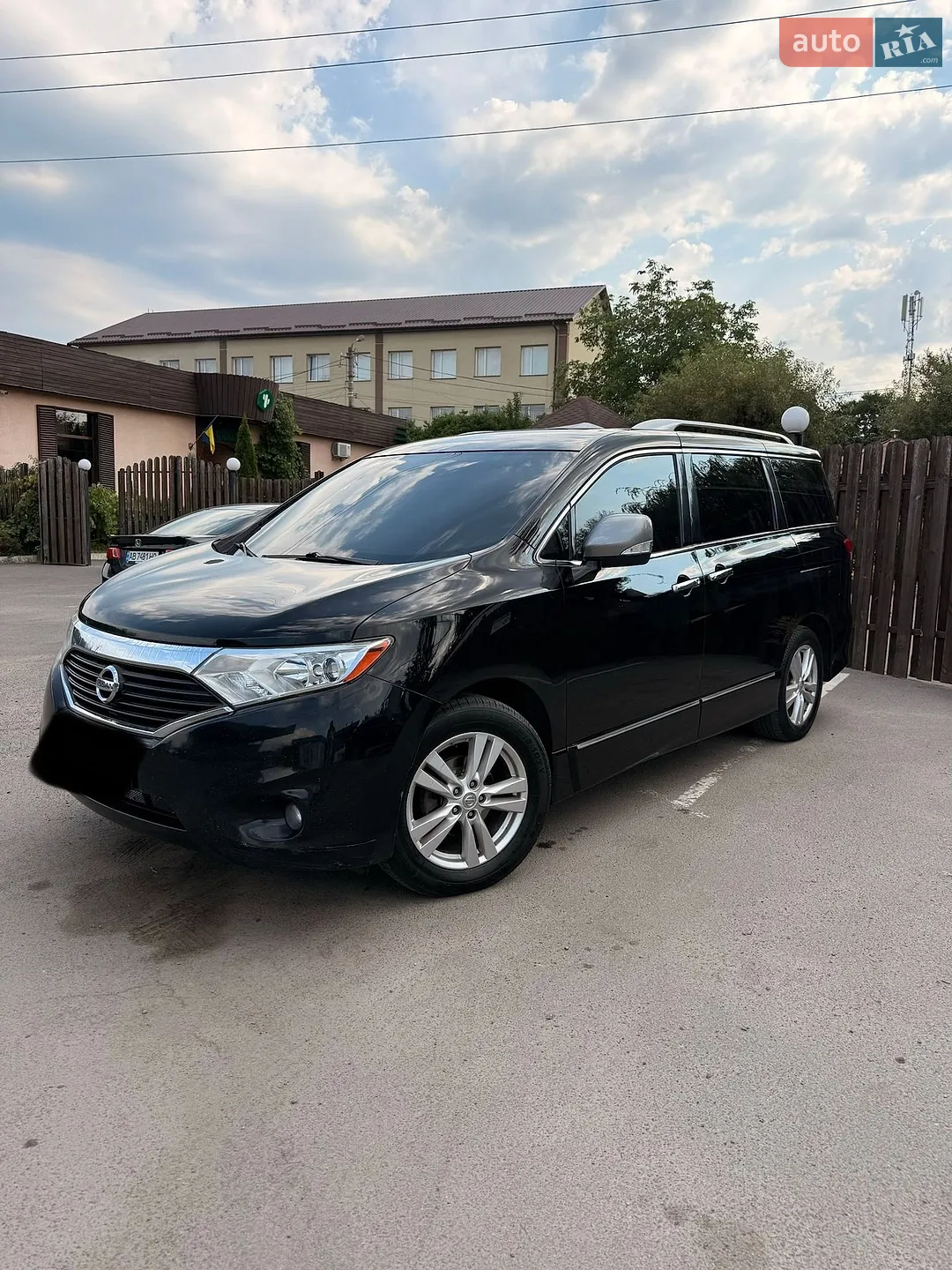 Nissan Quest, 2011