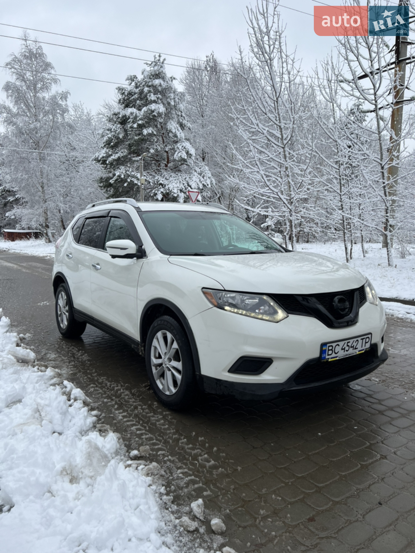 Nissan Rogue, 2016